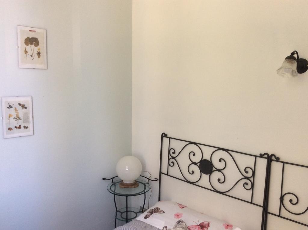 Sara Accommodation โตรเปอา ภายนอก รูปภาพ